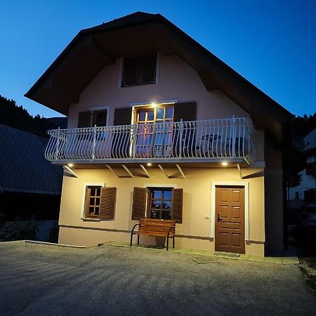 House Of Relaxation Appartement Zgornja Sorica Buitenkant foto