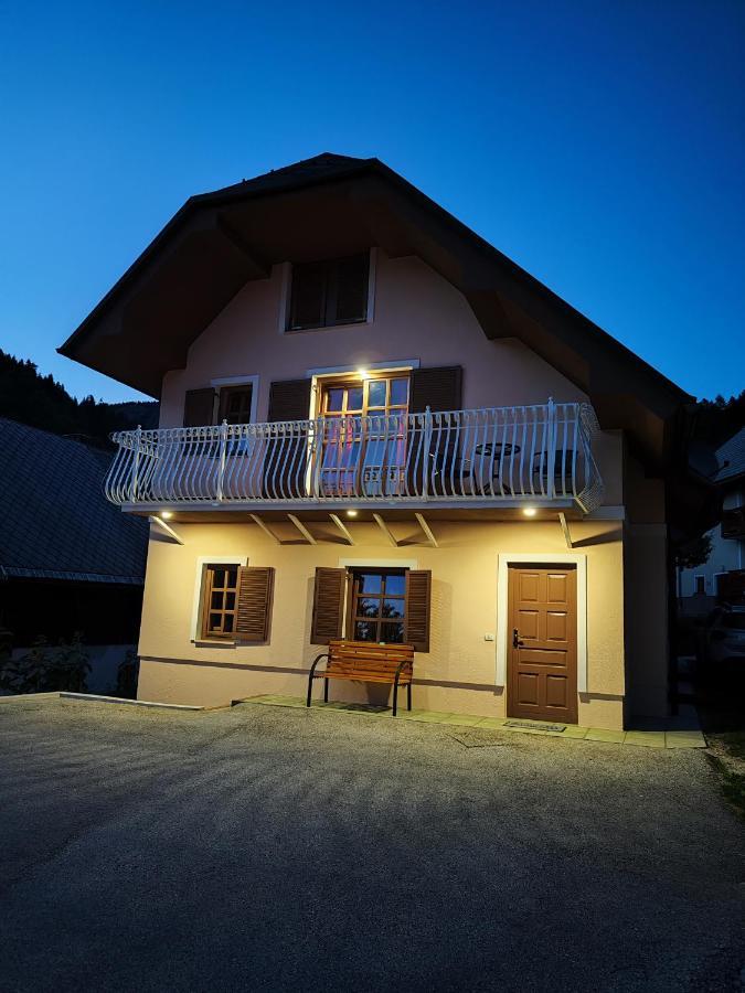 House Of Relaxation Appartement Zgornja Sorica Buitenkant foto